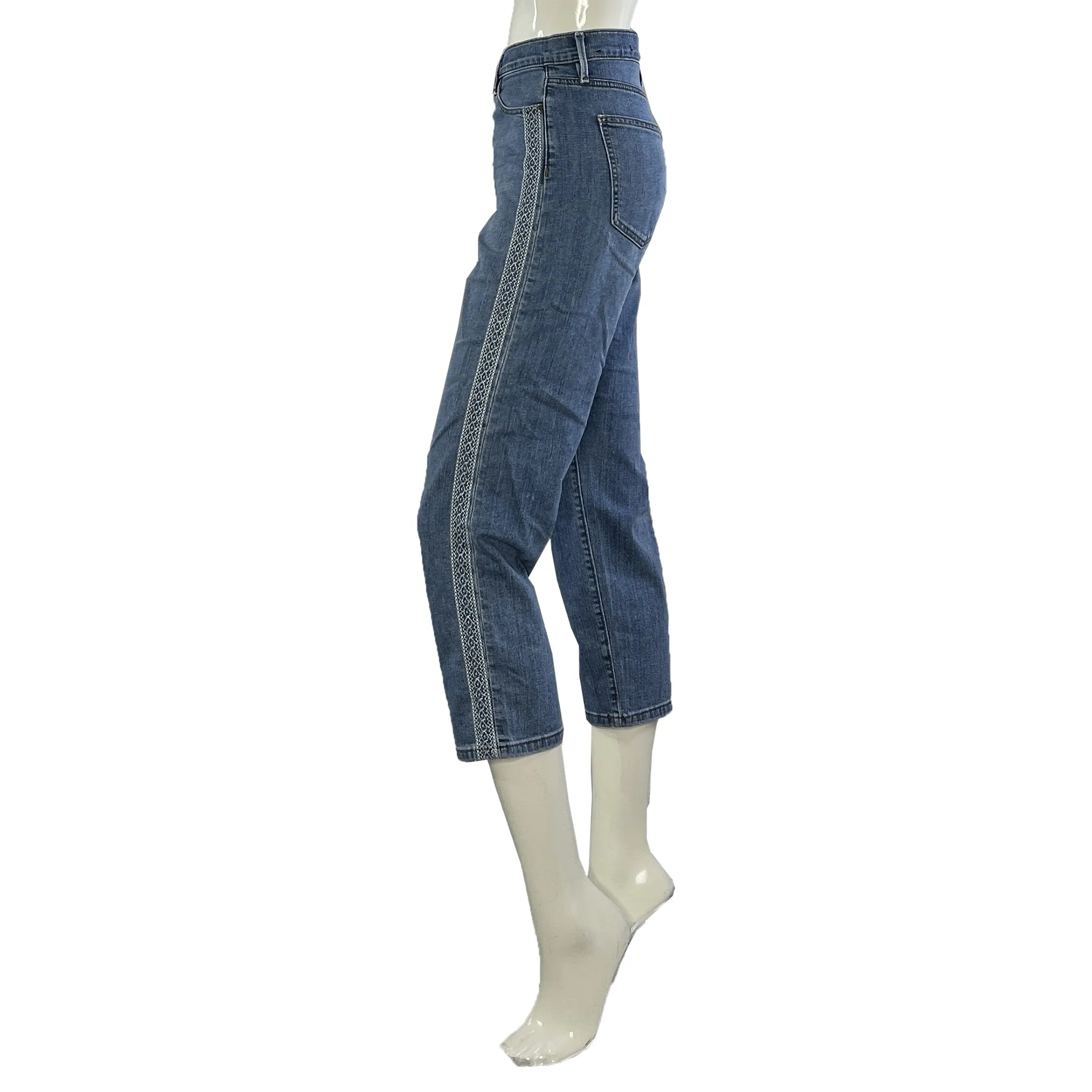 Ann Taylor Denim Capri Jeans Light Blue Size 6 SKU 000423-1