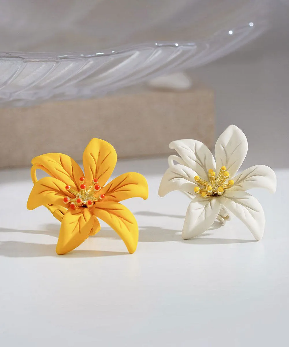 Beautiful Yellow Asymmetricar Lily Floral Stud Earrings FA338