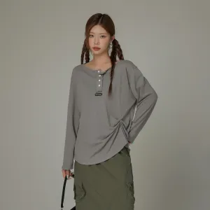Button Side Shirring Basic T-Shirt