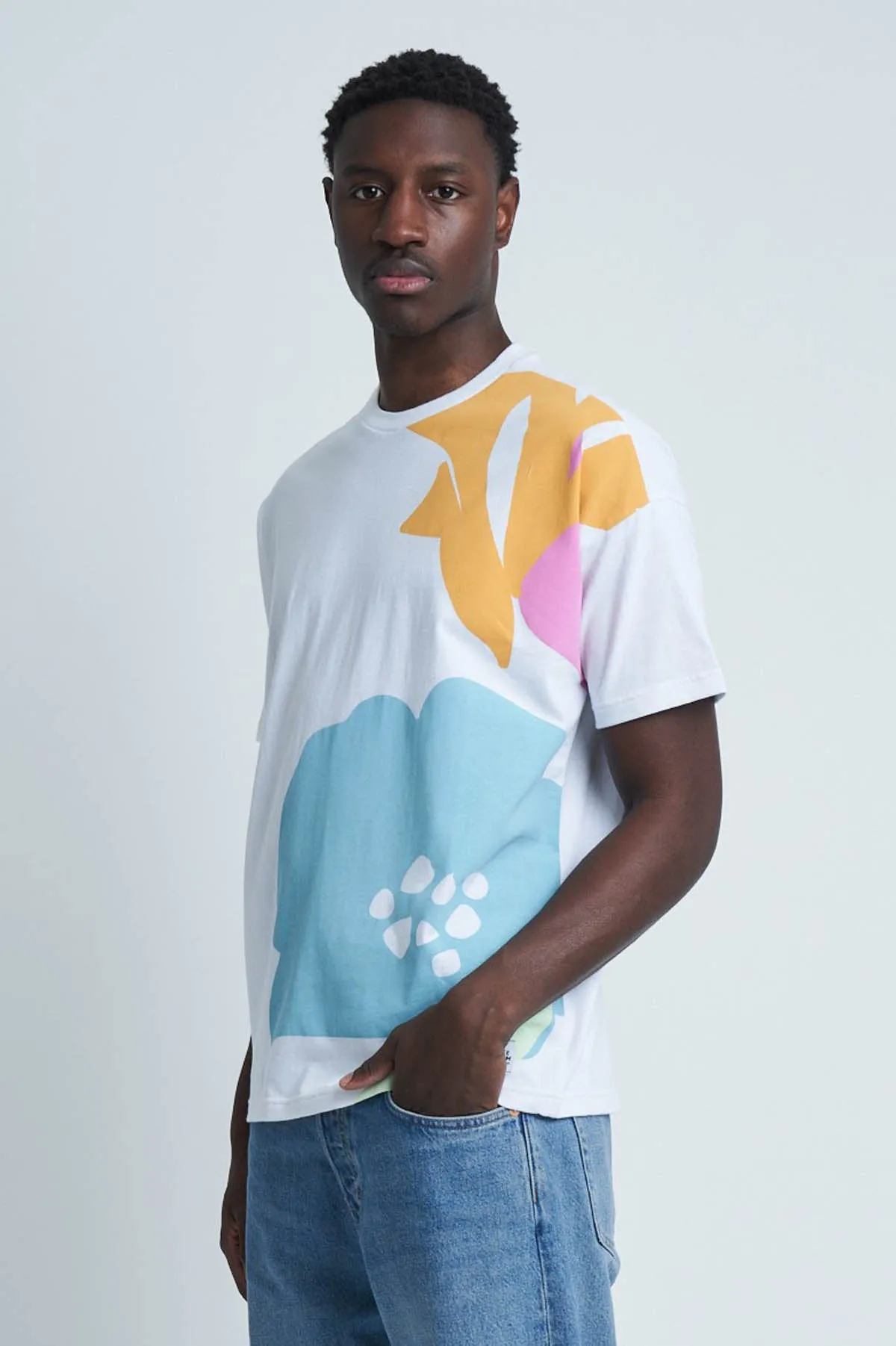 COUPAGE RELAXED FIT GRAPHIC T-SHIRT