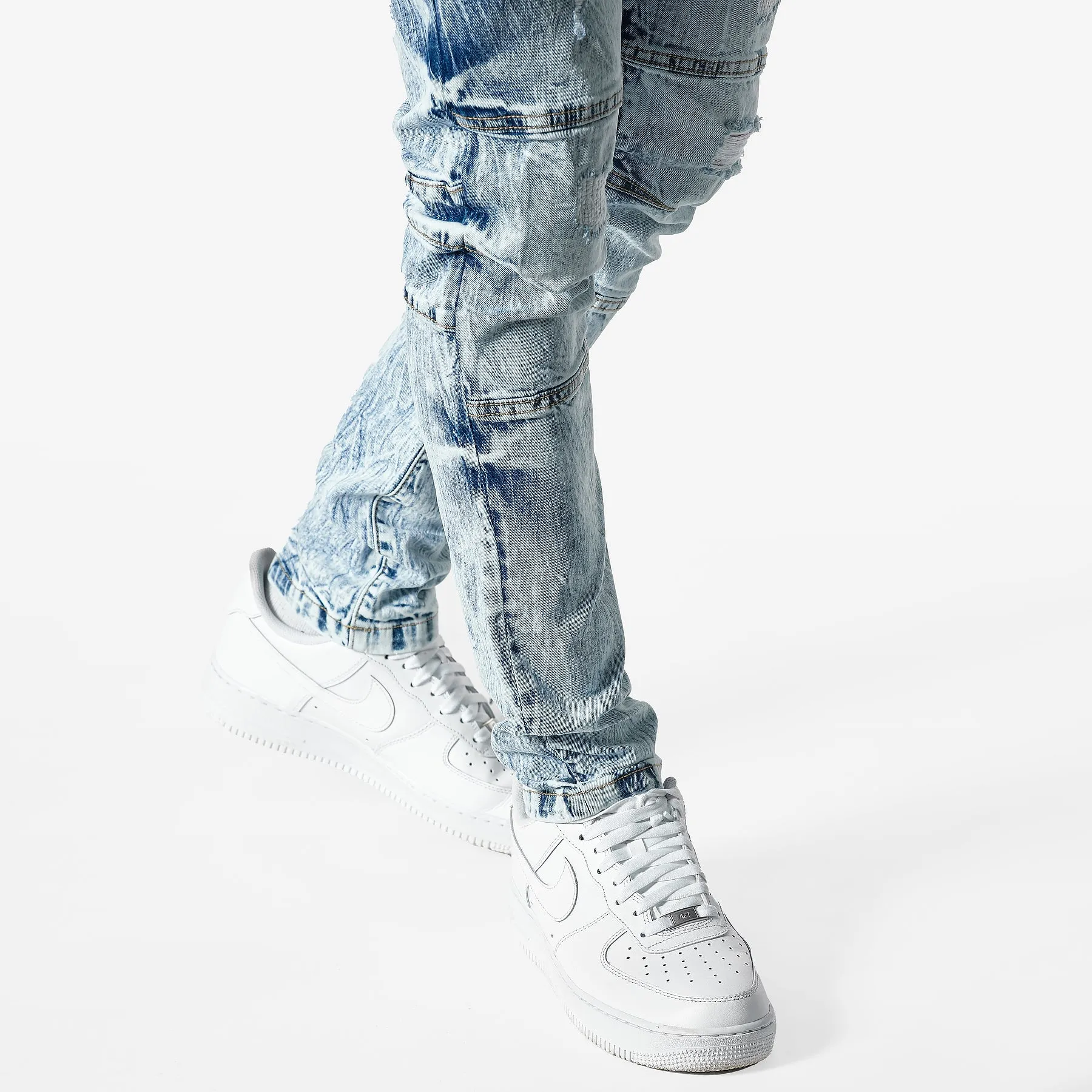 ICE BLUE JEANS WITH CELLPHONE POCKETS