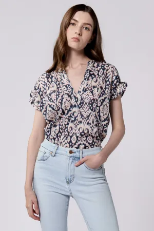 JULIA V-NECK SHORT SLEEVE RELAXED FIT TOP PAISLEY OBSCURA