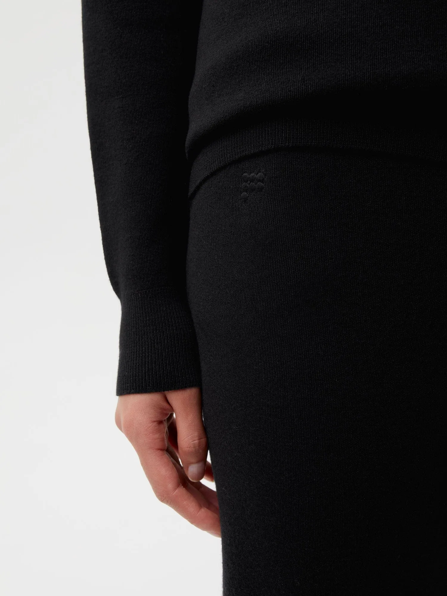 Womens DNA Regenerative Merino Wool Track Pants—black